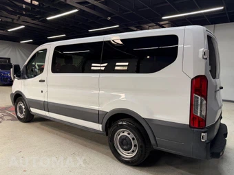 2018 Ford Transit 150 Passenger Wagon XL w/RH Swing-Out Doors Low Roof 129.9" WB - miniatura 15