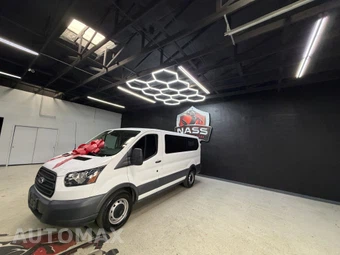 2018 Ford Transit 150 Passenger Wagon XL w/RH Swing-Out Doors Low Roof 129.9" WB - miniatura 2