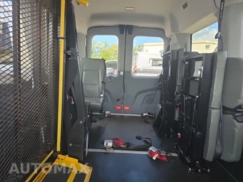 2018 Ford Transit 150 Passenger Wagon XLT w/RH Sliding Door Medium Roof 129.9" WB - miniatura 16