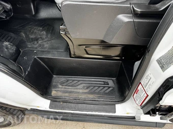 2018 Ford Transit 250 Cab Chassis - miniatura 20