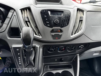 2018 Ford Transit 250 Cab Chassis - miniatura 28