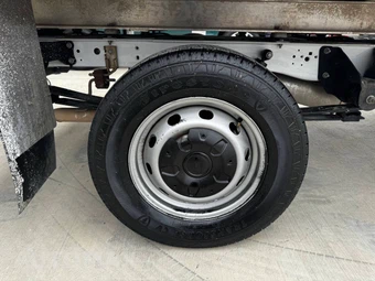 2018 Ford Transit 250 Cab Chassis - miniatura 50