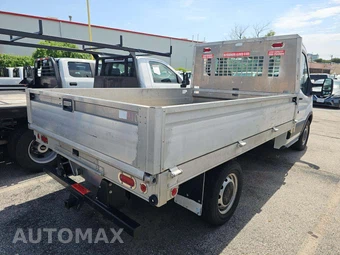 2018 Ford Transit 250 Cab Chassis - miniatura 3