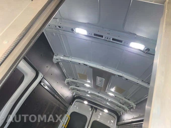 2018 Ford Transit 250 Cargo Van w/RH Sliding Door High Roof 147.6" WB - miniatura 12