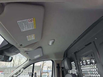 2018 Ford Transit 250 Cargo Van w/RH Sliding Door Low Roof 147.6" WB - miniatura 11