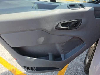 2018 Ford Transit 250 Cargo Van w/RH Swing-Out Doors Low Roof 129.9" WB - miniatura 15