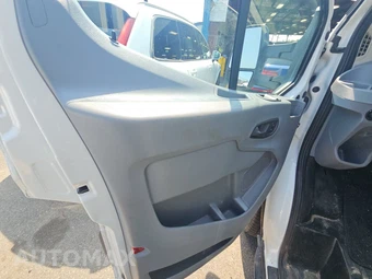 2018 Ford Transit 250 Cargo Van w/RH Swing-Out Doors Low Roof 129.9" WB - miniatura 9