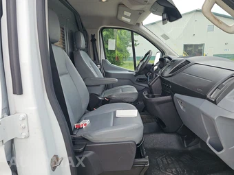 2018 Ford Transit 250 Cargo Van w/RH Swing-Out Doors Low Roof 129.9" WB - miniatura 8