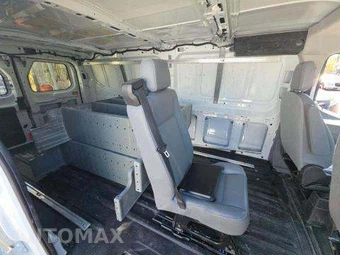 2018 Ford Transit 250 Cargo Van w/RH Swing-Out Doors Low Roof 147.6" WB - miniatura 16