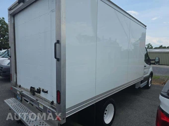 2018 Ford Transit 350 HD Cab Chassis 9950 GVWR DRW - miniatura 3