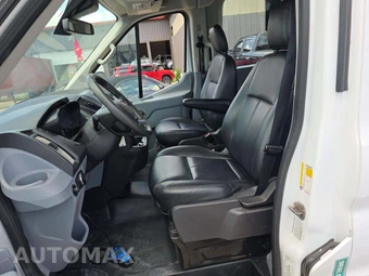 2018 Ford Transit 350 HD Passenger Wagon XL DRW High Roof 147.6" WB - miniatura 6