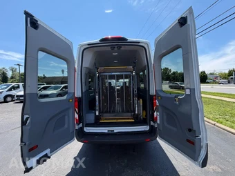 2018 Ford Transit 350 Passenger Wagon XL w/RH Sliding Door High Roof 147.6" WB - miniatura 17
