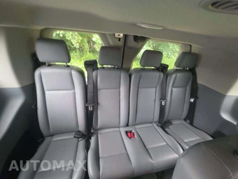2018 Ford Transit 350 Passenger Wagon XL w/RH Swing-Out Doors Low Roof 147.6" WB - miniatura 16