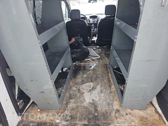 2018 Ford Transit Connect Cargo Van XL w/Rear Swing-Out Doors 120.6" WB - miniatura 16