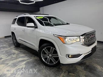 2018 GMC Acadia Denali - miniatura 6