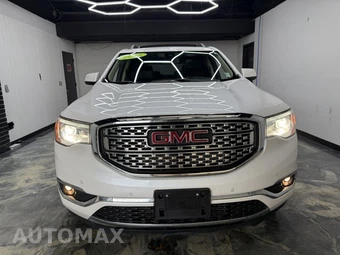 2018 GMC Acadia Denali - miniatura 7