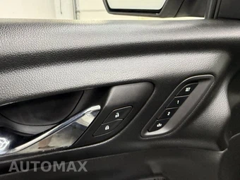 2018 GMC Acadia Denali - miniatura 9