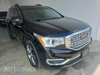 2018 GMC Acadia Denali 5SA – miniatura 3