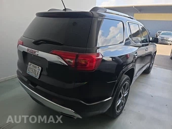 2018 GMC Acadia Denali 5SA – miniatura 4