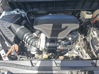 2018 GMC Acadia Denali 5SA – miniatura 15