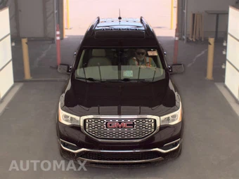 2018 GMC Acadia Denali 5SA – miniatura 2