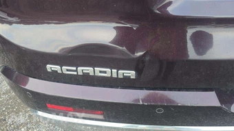 2018 GMC Acadia Denali 5SA – miniatura 23