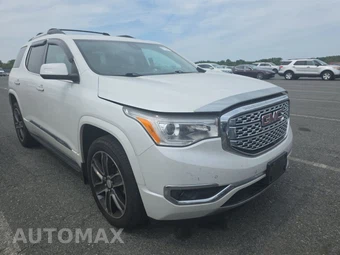 2018 GMC Acadia Denali 5SA – miniatura 3