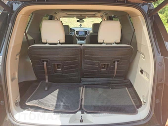 2018 GMC Acadia Denali 5SA – miniatura 12