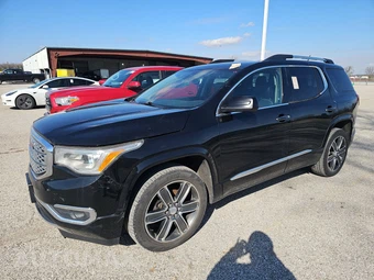 2018 GMC Acadia Denali 5SA