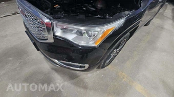 2018 GMC Acadia Denali 5SA – miniatura 39