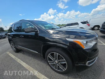 2018 GMC Acadia Denali 5SA - miniatura 3