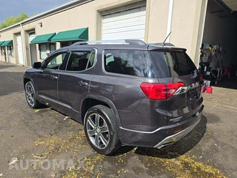 2018 GMC Acadia Denali 5SA - miniatura 2