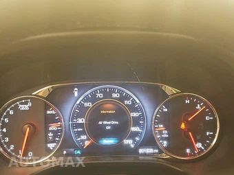 2018 GMC Acadia Denali 5SA – miniatura 12