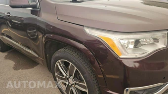 2018 GMC Acadia Denali 5SA – miniatura 27