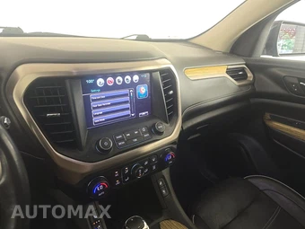 2018 GMC Acadia Denali 5SA – miniatura 11