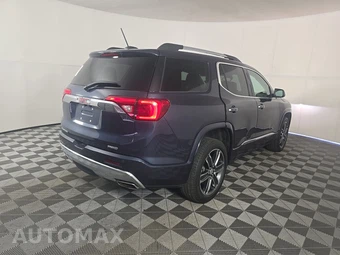 2018 GMC Acadia Denali 5SA – miniatura 4