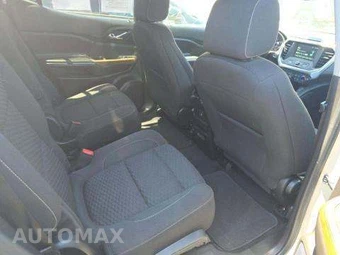 2018 GMC Acadia SLE-2 3SB – miniatura 17