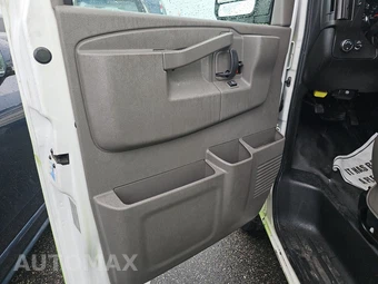 2018 GMC Savana 2500 Cargo Van 1WT 135.0" WB - miniatura 9