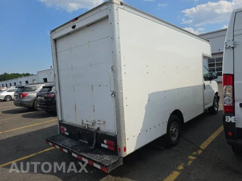 2018 GMC Savana 3500 Cutaway 1WT – miniatura 4