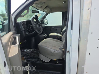 2018 GMC Savana 3500 Cutaway 1WT – miniatura 7