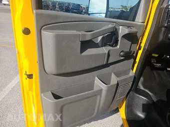 2018 GMC Savana 3500 Cutaway 1WT DRW 177.0" WB - miniatura 9