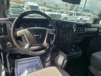 2018 GMC Savana 3500 Cutaway 1WT DRW - miniatura 10