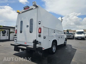 2018 GMC Savana 3500 Cutaway 1WT DRW - miniatura 5