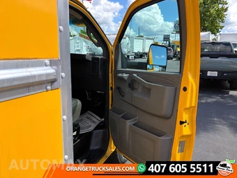 2018 GMC Savana 3500 Cutaway 1WT DRW - miniatura 8