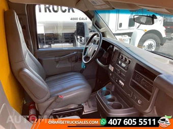 2018 GMC Savana 3500 Cutaway 1WT DRW - miniatura 9