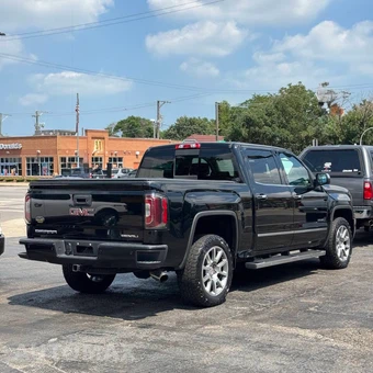 2018 GMC Sierra 1500 Denali Crew Cab Short Bed - miniatura 8