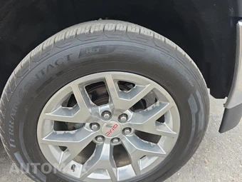 2018 GMC Sierra 1500 SLT Crew Cab Short Bed 4SA - miniatura 9