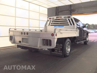 2018 GMC Sierra 3500HD Cab Chassis SLE Crew Cab 3SA DRW - miniatura 4