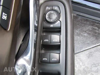 2018 GMC Terrain Denali 5SA - miniatura 42