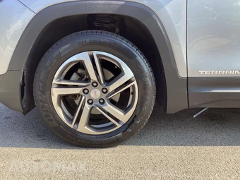 2018 GMC Terrain SLT Diesel 4SB - miniatura 4